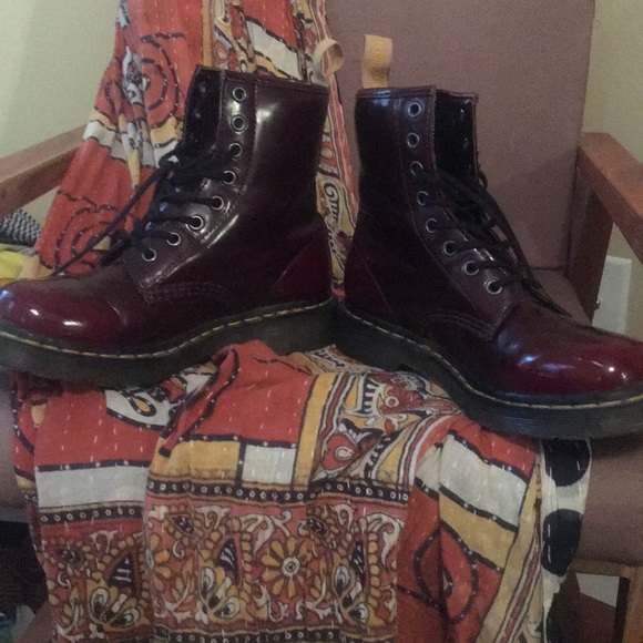 Maroon Dr. Martens - Picture 4 of 8